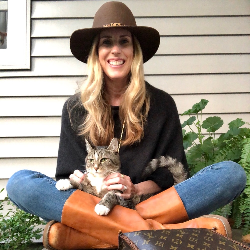 Meet your Posher, Sally